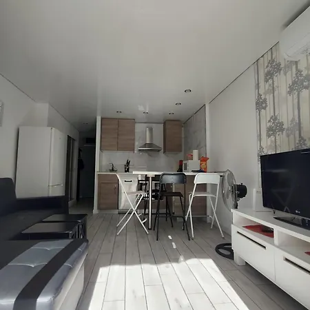 Apartman Cozy With Balcony, Pool And Wifi In Playa De Americas *
