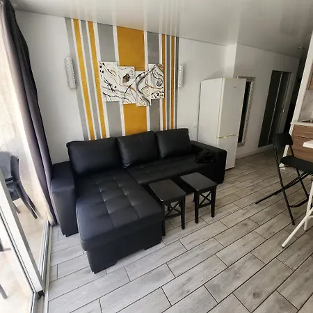 Apartman Cozy With Balcony, Pool And Wifi In Playa De Americas