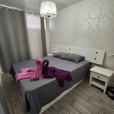 Cozy With Balcony, Pool And Wifi In Playa De Americas Playa de las Americas (Tenerife)