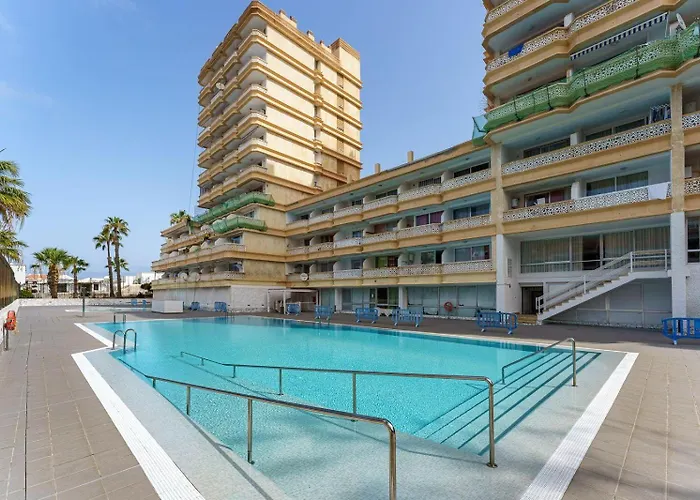 Cozy With Balcony, Pool And Wifi In Playa De Americas Apartamento Playa de las Americas (Tenerife)